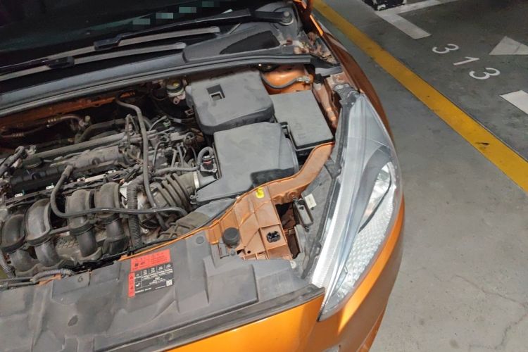 Used Ford Focus 2015 Hatchback 1.6L Automatic Fashion Edition Engine Bay Left