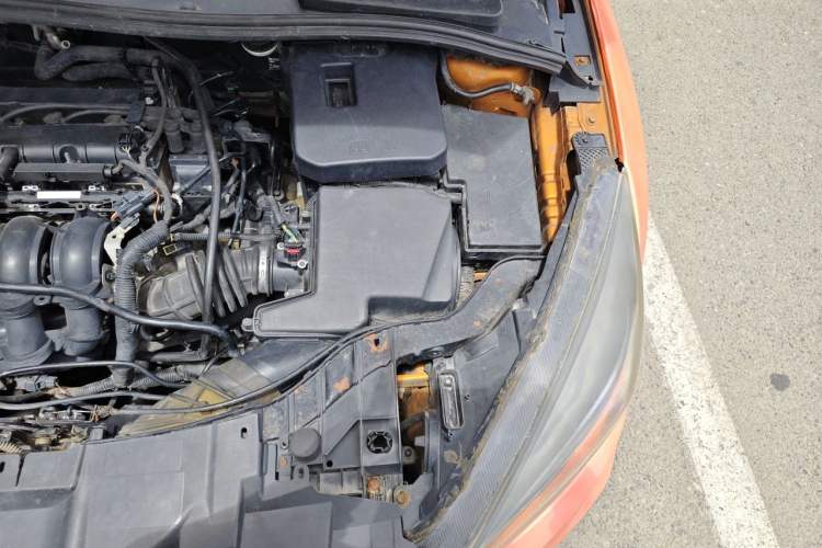 Used Ford Focus 2015 Hatchback 1.6L Automatic Comfort Model Engine Bay Left