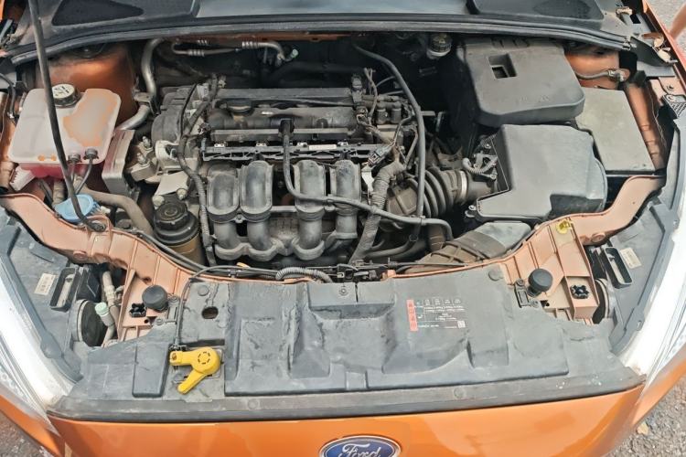 Used Ford Focus 2015 Hatchback 1.6L Automatic Comfort Model Engine Bay