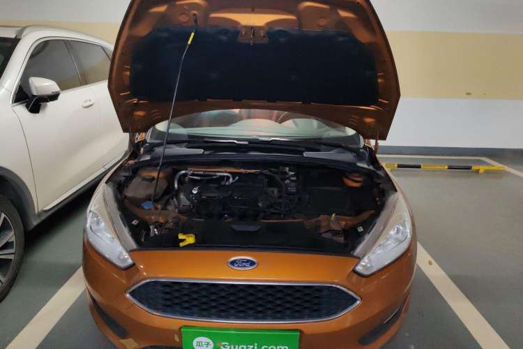 Used Ford Focus 2015 Hatchback 1.6L Automatic Comfort Model Engine Bay