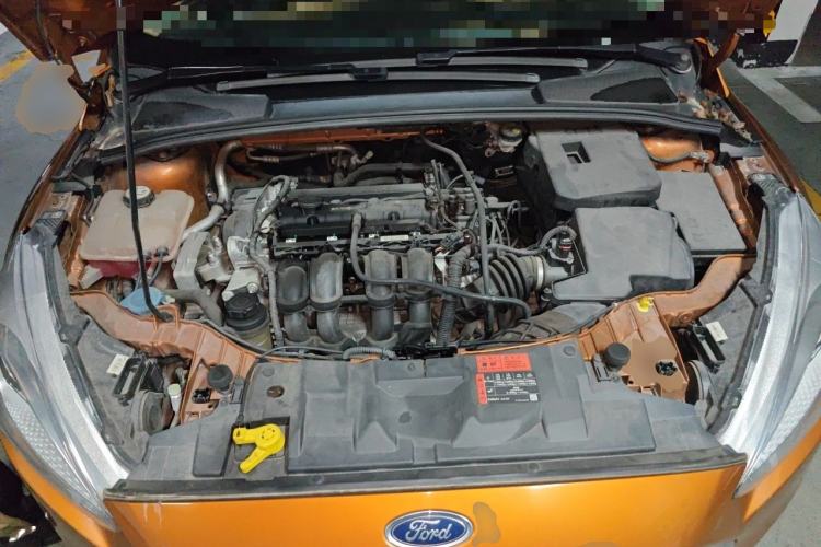 Used Ford Focus 2015 Hatchback 1.6L Automatic Fashion Edition Engine Bay