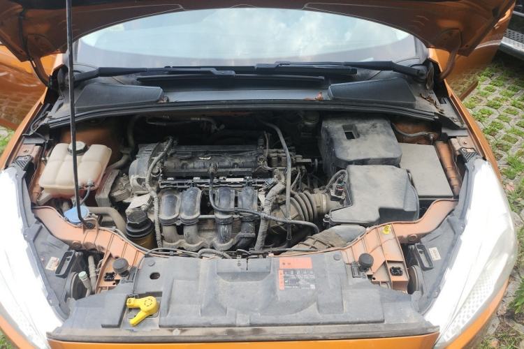 Used Ford Focus 2015 Hatchback 1.6L Automatic Comfort Model Engine Bay