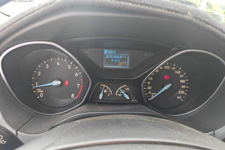 Used Ford Focus 2015 Hatchback EcoBoost 125 Automatic Supreme Style Edition Instrument Cluster