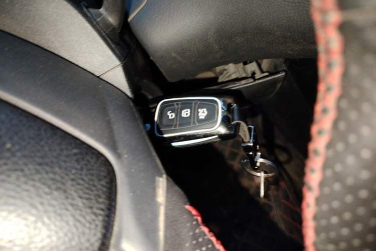 Used Ford Focus 2015 Hatchback EcoBoost 125 Manual – Ultra-Style Edition Interior 1