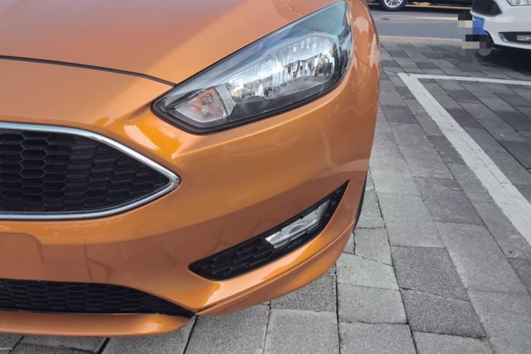 Used Ford Focus 2015 Hatchback EcoBoost 180 Automatic Sport Model Left Front Headlight