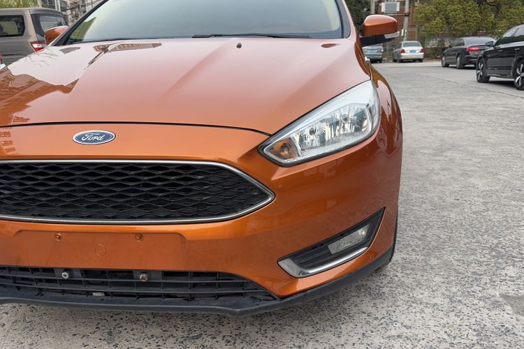 Used Ford Focus 2015 Hatchback EcoBoost 180 Automatic Elite Model Left Front Headlight