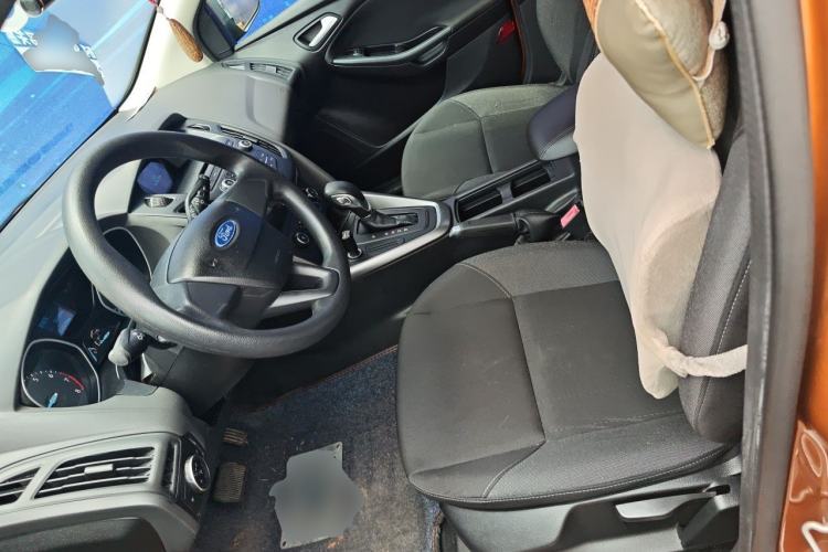 Used Ford Focus 2015 Hatchback 1.6L Automatic Comfort Model Left Front Seat