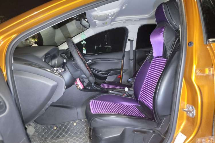 Used Ford Focus 2015 Hatchback EcoBoost 180 Automatic Elite Model Left Front Seat