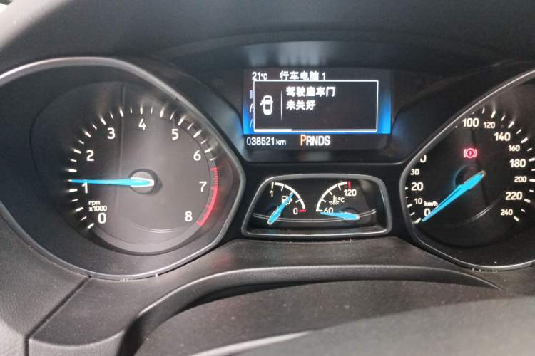 Used Ford Focus 2015 Hatchback EcoBoost 180 Automatic Sport Model Odometer Close Up