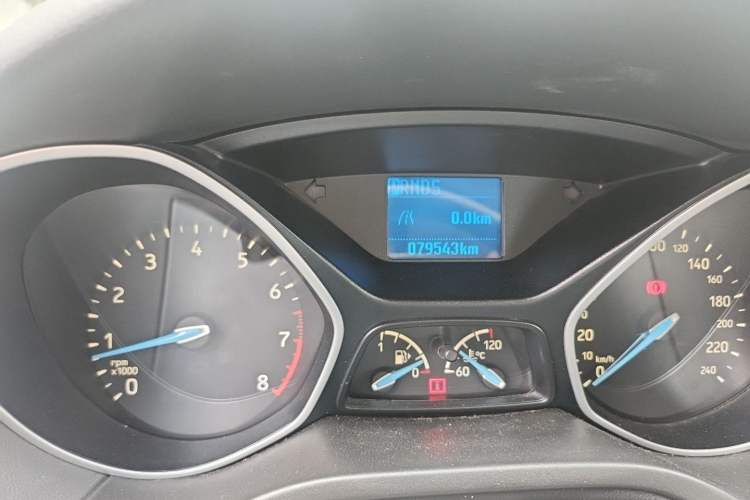 Used Ford Focus 2015 Hatchback 1.6L Automatic Comfort Model Odometer Close Up