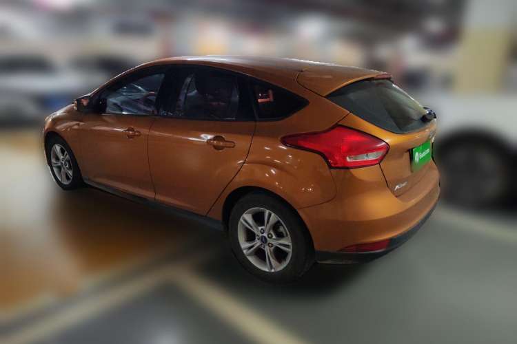 Used Ford Focus 2015 Hatchback 1.6L Automatic Comfort Model Rear Left 45 Deg