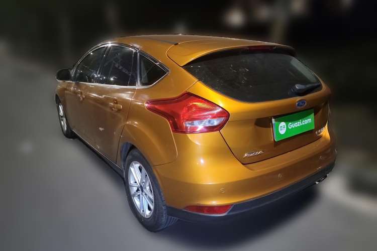 Used Ford Focus 2015 Hatchback EcoBoost 180 Automatic Elite Model Rear Left 45 Deg