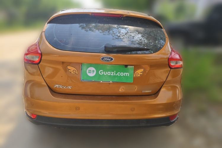 Used Ford Focus 2015 Hatchback EcoBoost 125 Automatic Supreme Style Edition Rear