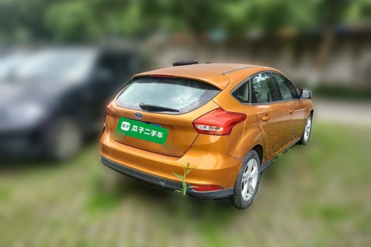 Used Ford Focus 2015 Hatchback 1.6L Automatic Comfort Model Rear Right 45 Deg