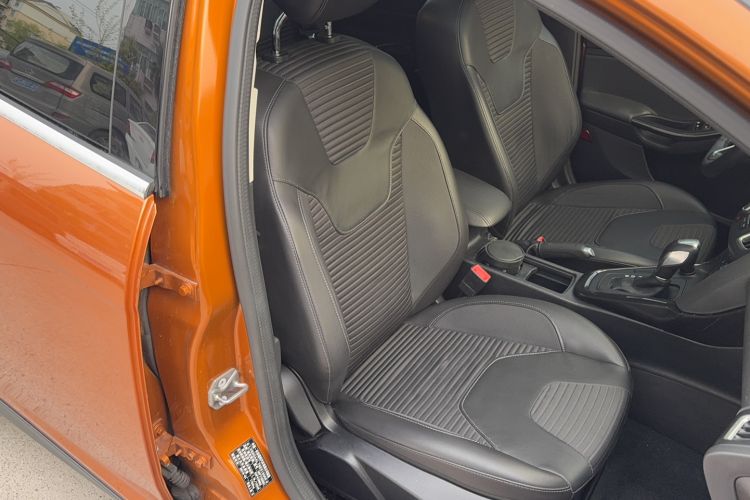 Used Ford Focus 2015 Hatchback EcoBoost 180 Automatic Elite Model Right Front Seat