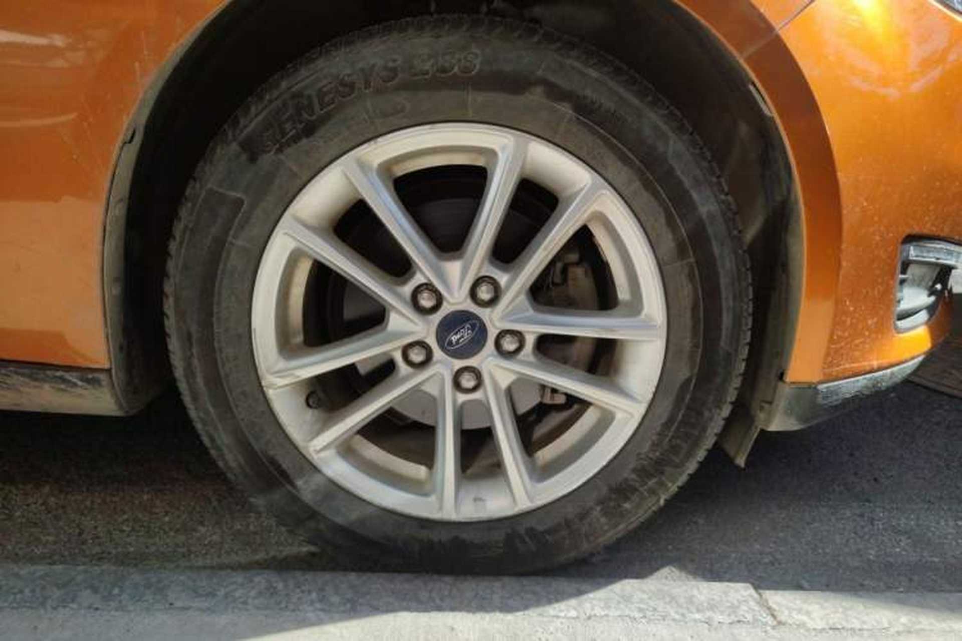 Used Ford Focus 2015 Hatchback 1.6L Manual Fashion Edition Right Front Wheel Hub