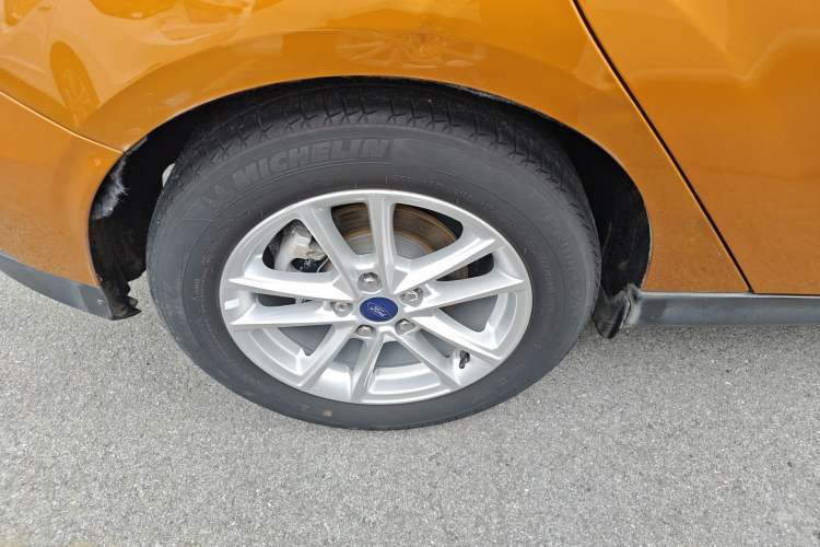 Used Ford Focus 2015 Hatchback 1.6L Automatic Fashion Edition Right Rear Wheel Hub