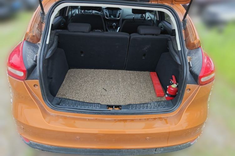 Used Ford Focus 2015 Hatchback 1.6L Automatic Comfort Model Trunk