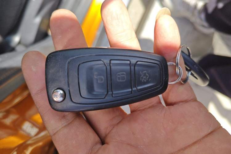 Used Ford Focus 2015 Hatchback 1.6L Automatic Comfort Model Vehicle Key