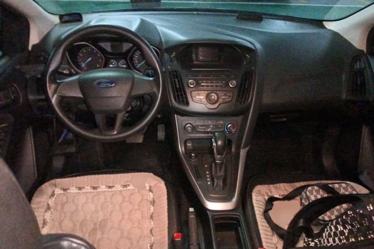 Used Ford Focus 2015 Hatchback 1.6L Automatic Comfort Model Center Console