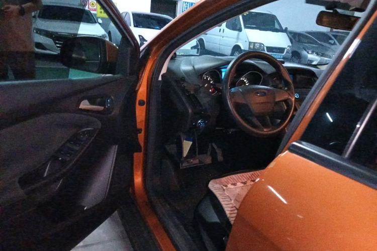 Used Ford Focus 2015 Hatchback 1.6L Automatic Comfort Model Driver Seat