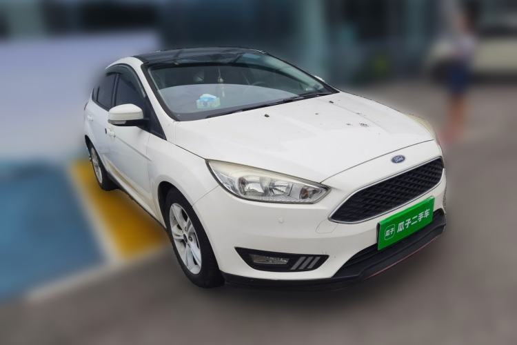 Used Ford Focus 2015 Hatchback 1.6L Automatic Comfort Model Front Right 45 Deg