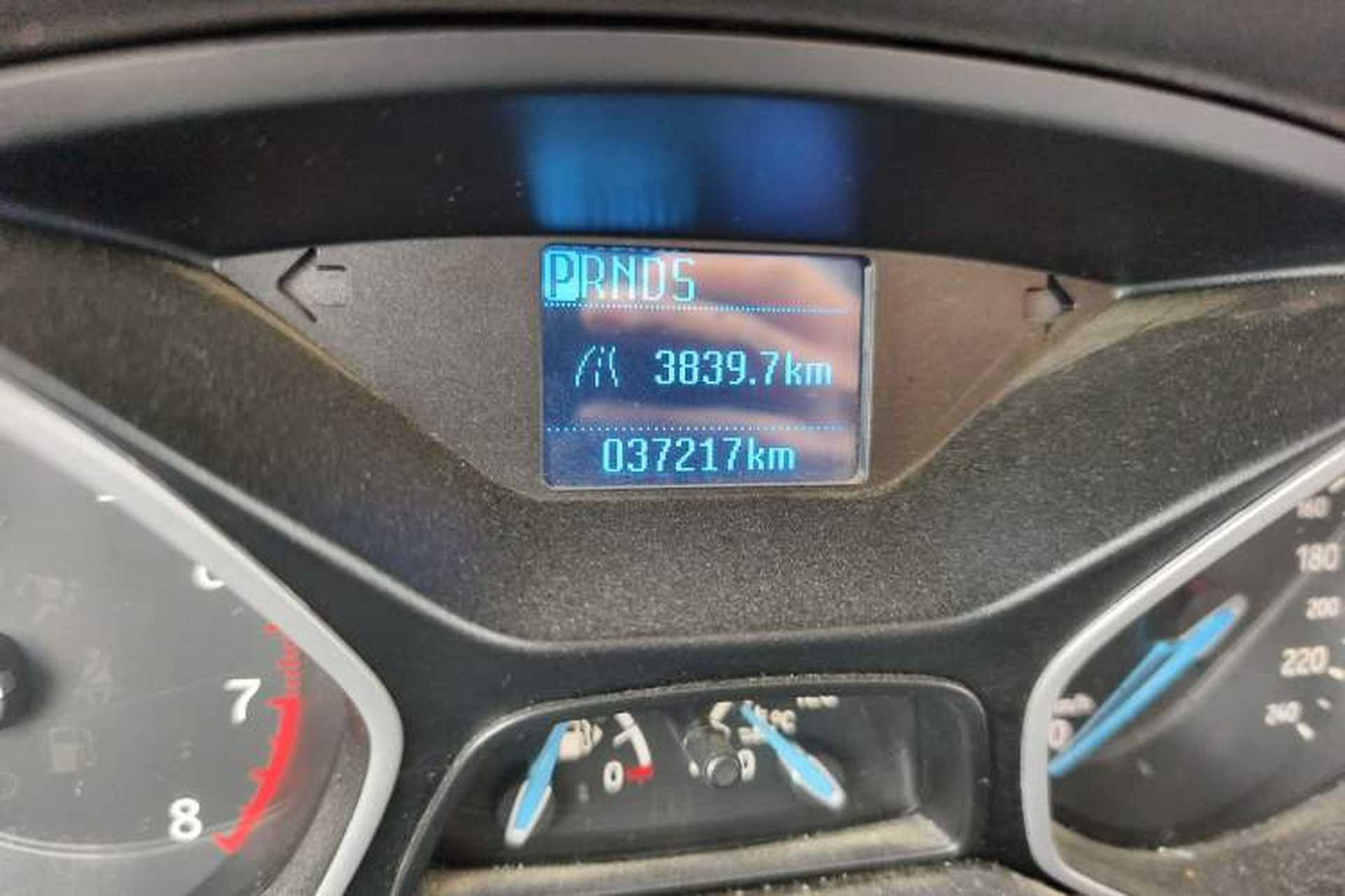 Used Ford Focus 2015 Hatchback 1.6L Automatic Comfort Model Odometer Close Up
