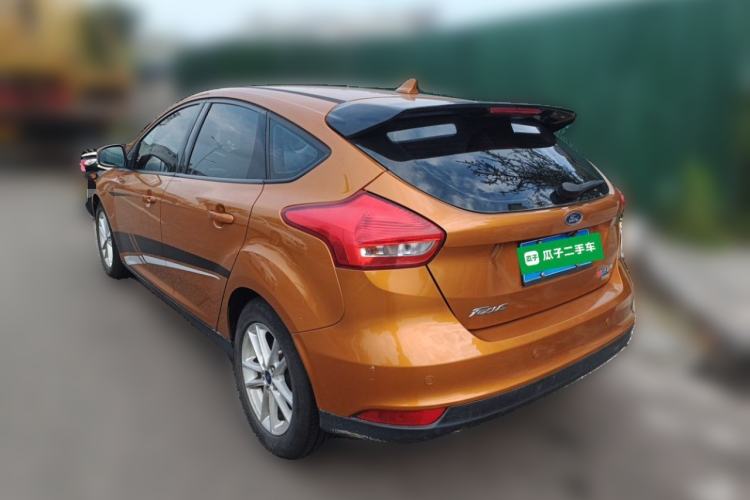 Used Ford Focus 2015 Hatchback EcoBoost 125 Manual – Ultra-Style Edition Rear Left 45 Deg