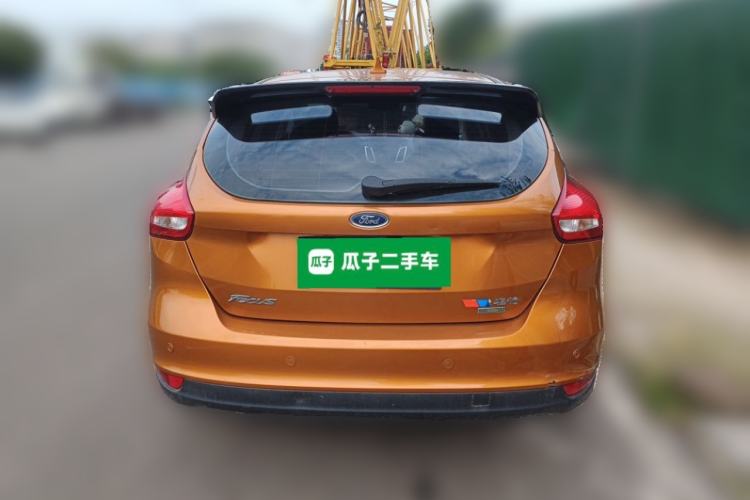 Used Ford Focus 2015 Hatchback EcoBoost 125 Manual – Ultra-Style Edition Rear