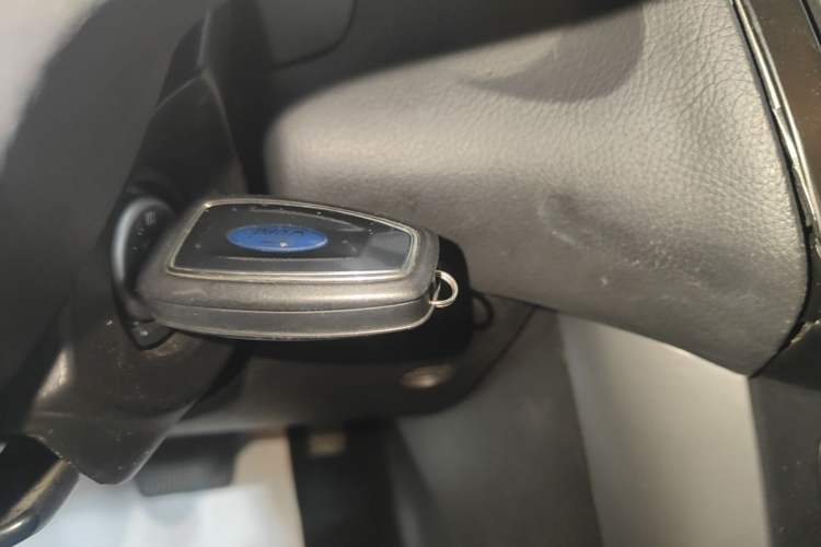 Used Ford Focus 2015 Hatchback 1.6L Automatic Comfort Model Vehicle Key