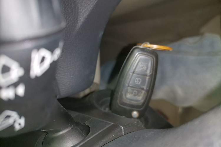 Used Ford Focus 2015 Sedan 1.6L Automatic Comfort Model Vehicle Key