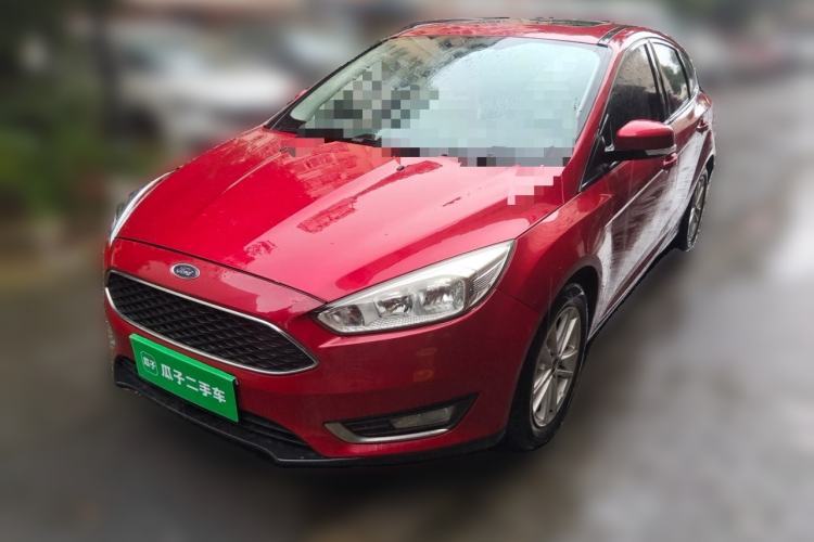 Used Ford Focus 2015 Hatchback 1.6L Automatic Fashion Edition Guazi used car, China used car export, Used car for sale, Used cars, Cheapest cars for sale
