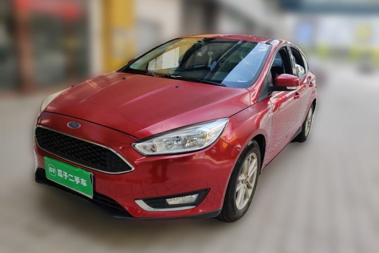 Used Ford Focus 2015 Hatchback 1.6L Automatic Fashion Edition Guazi used car, China used car export, Used car for sale, Used cars, Cheapest cars for sale