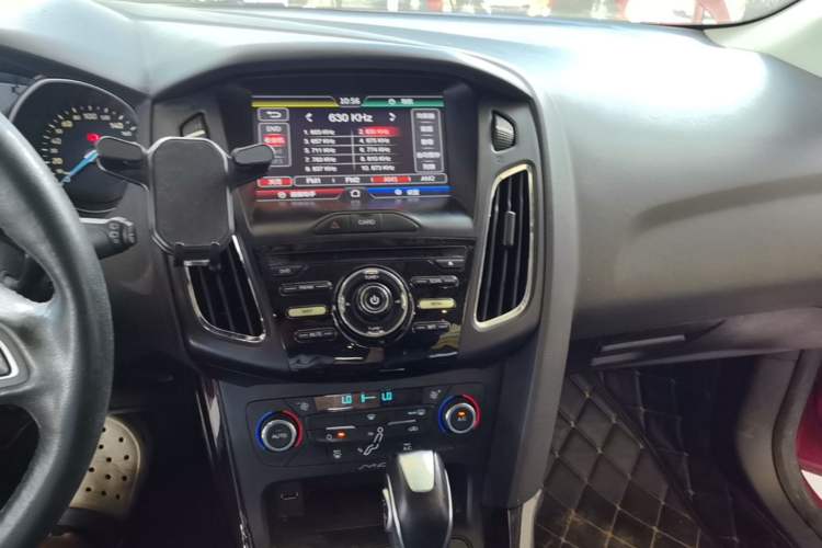 Used Ford Focus 2015 Hatchback 1.6L Automatic Fashion Edition Audio And AC Panel