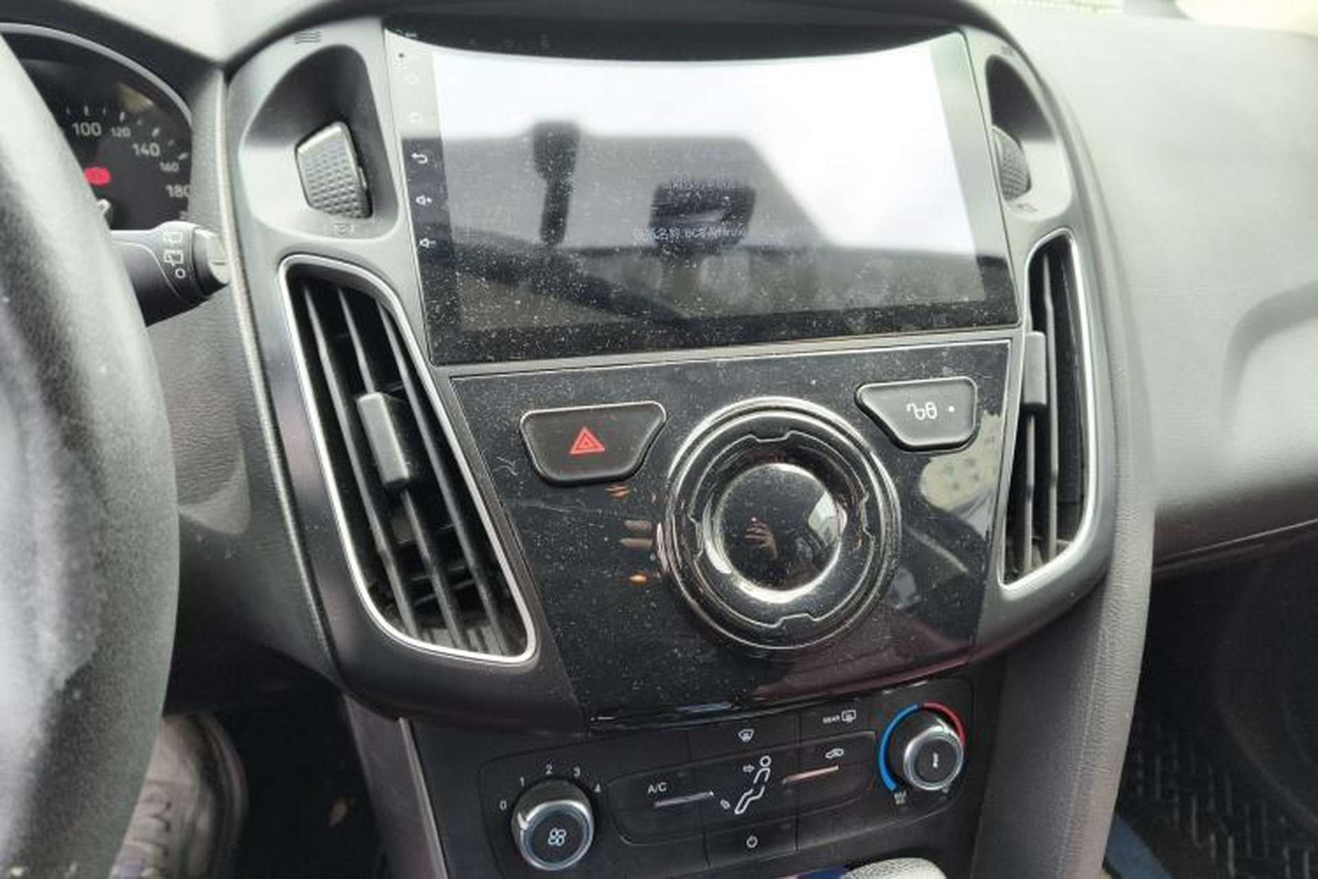 Used Ford Focus 2015 Hatchback 1.6L Automatic Comfort Model Audio And AC Panel