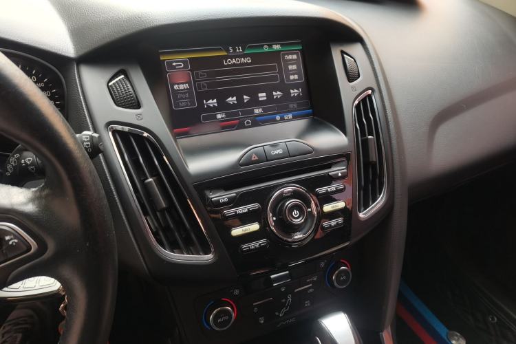 Used Ford Focus 2015 Hatchback 1.6L Automatic Fashion Edition Audio And AC Panel
