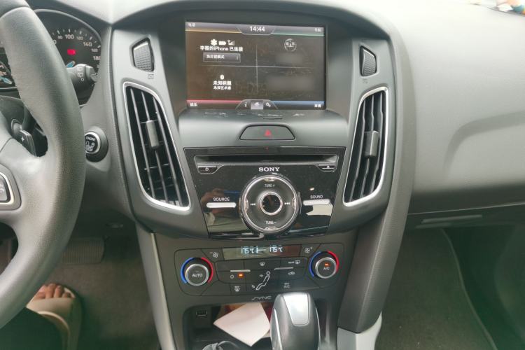 Used Ford Focus 2015 Hatchback EcoBoost 180 Automatic Sport Model Audio And AC Panel