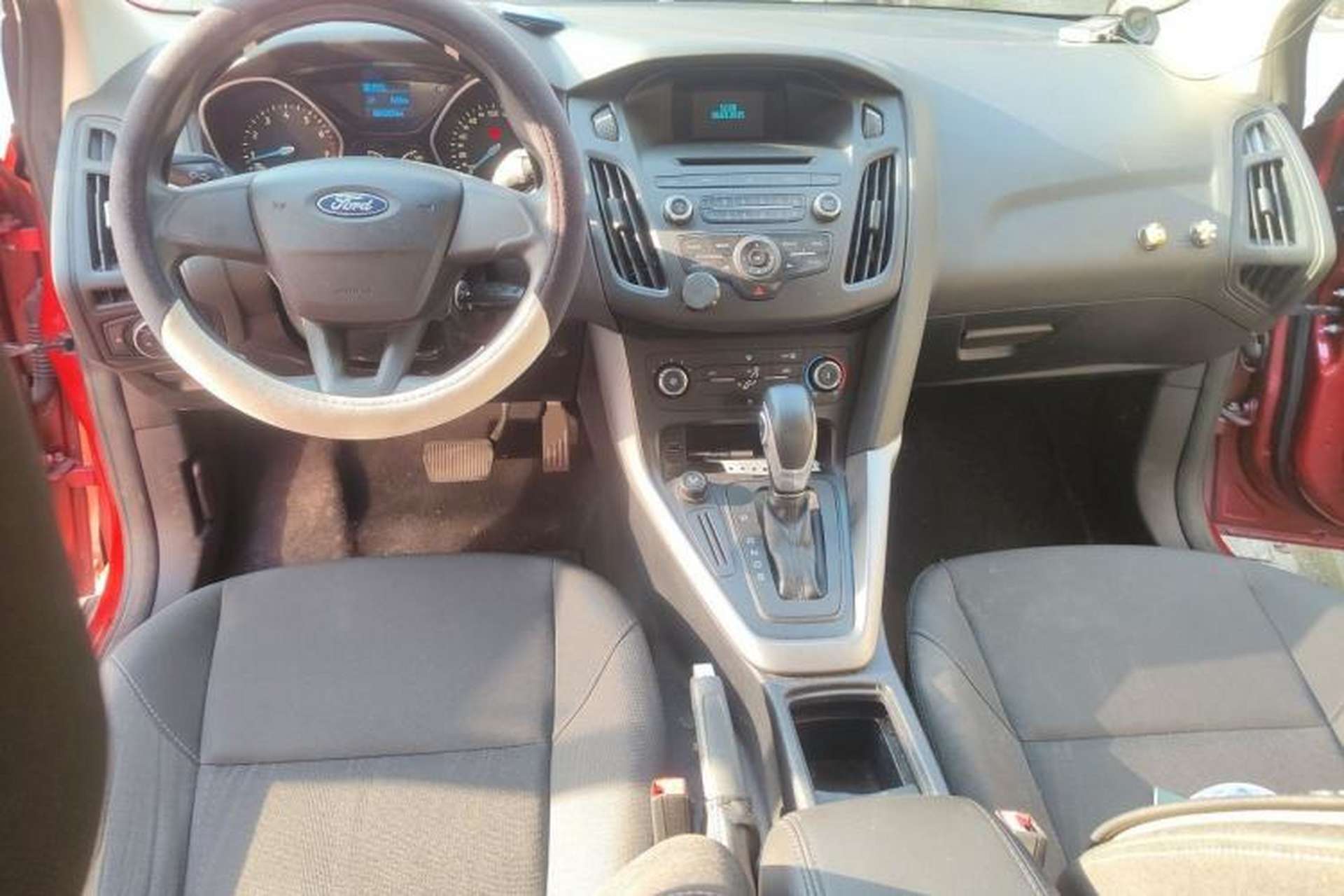 Used Ford Focus 2015 Hatchback 1.6L Automatic Comfort Model Center Console