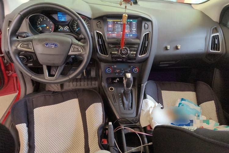 Used Ford Focus 2015 Sedan 1.6L Automatic Trend Model Center Console