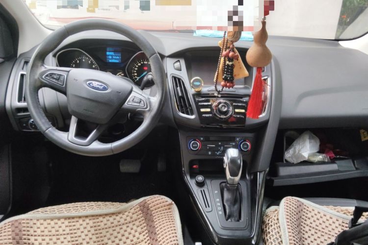 Used Ford Focus 2015 Sedan 1.6L Automatic Trend Model Center Console