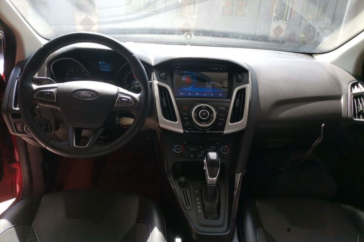 Used Ford Focus 2015 Sedan 1.6L Automatic Trend Model Center Console