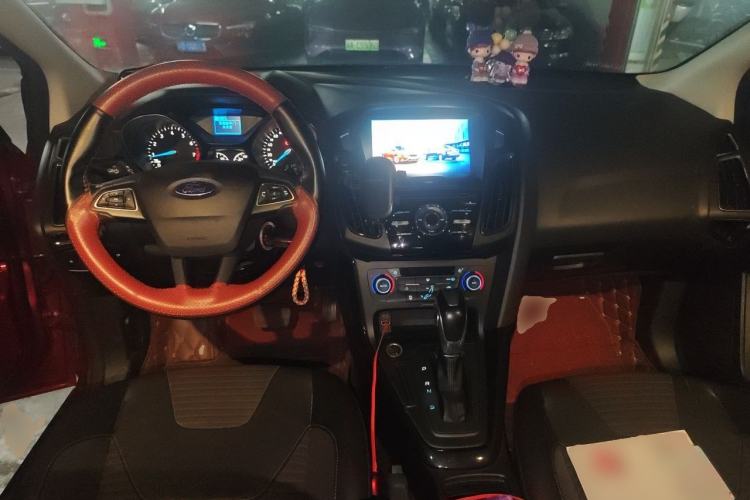 Used Ford Focus 2015 Sedan 1.6L Automatic Trend Model Center Console