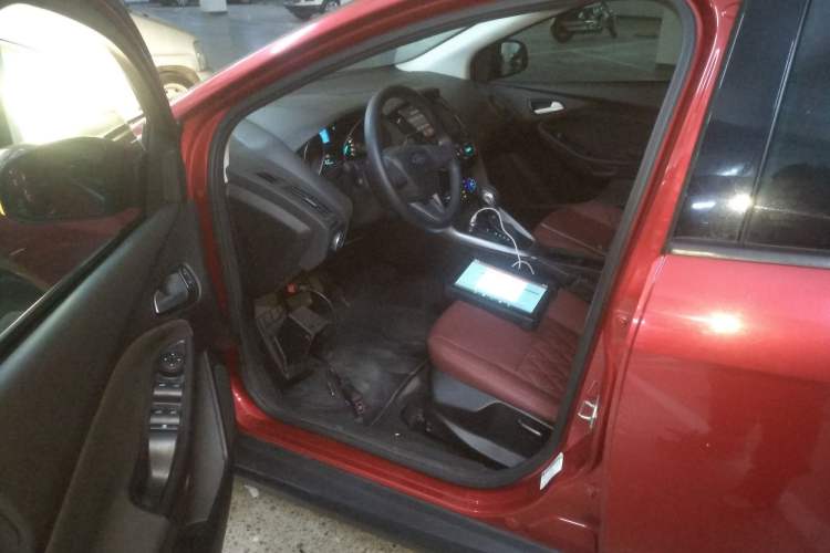 Used Ford Focus 2015 Hatchback 1.6L Automatic Comfort Model Driver Seat