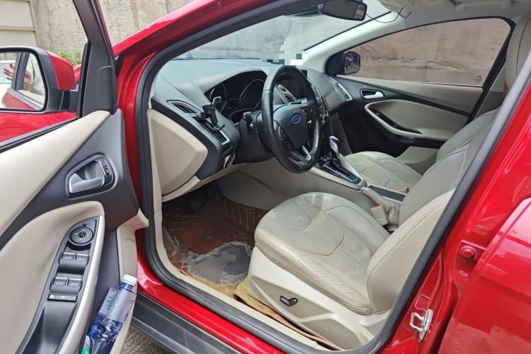 Used Ford Focus 2015 Sedan EcoBoost 180 Automatic Flagship Model Driver Seat