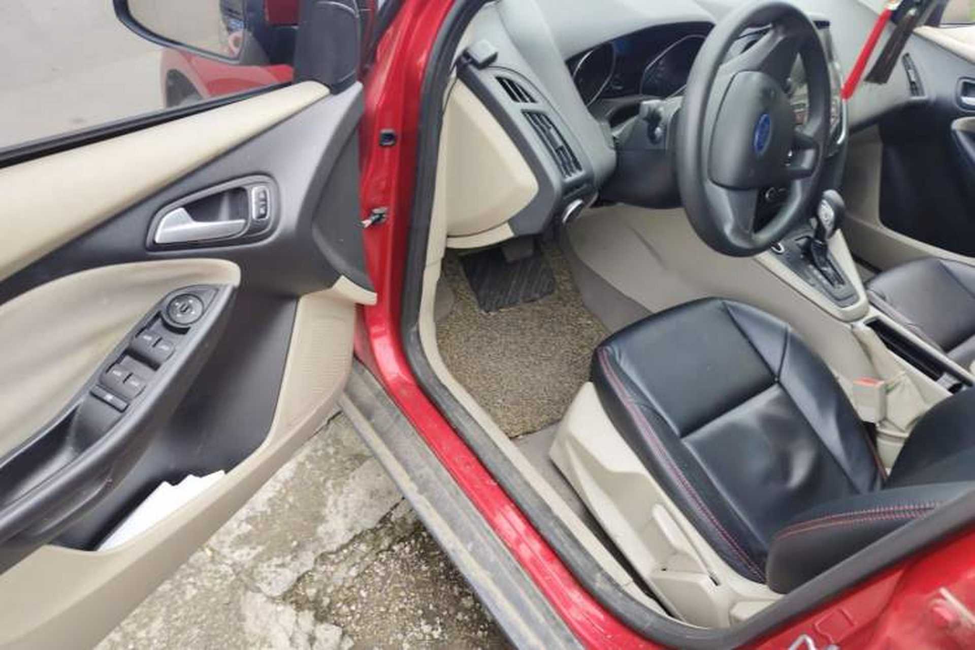 Used Ford Focus 2015 Sedan 1.6L Automatic Comfort Model Driver Seat