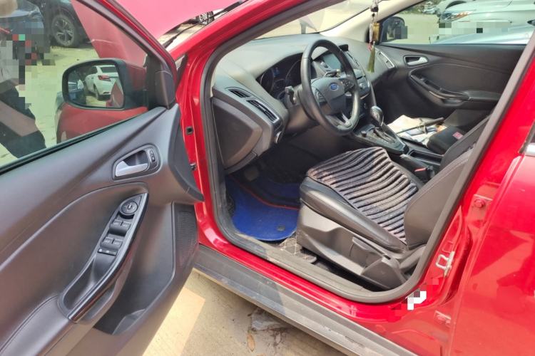 Used Ford Focus 2015 Hatchback EcoBoost 180 Automatic Elite Model Driver Seat