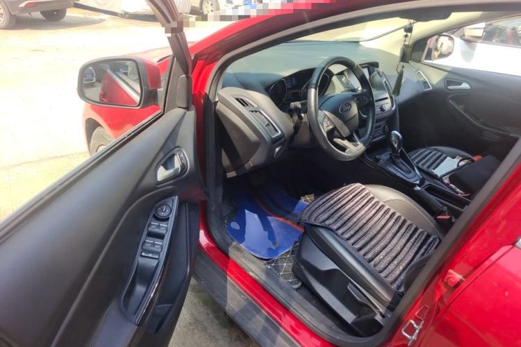 Used Ford Focus 2015 Hatchback EcoBoost 180 Automatic Elite Model Driver Seat