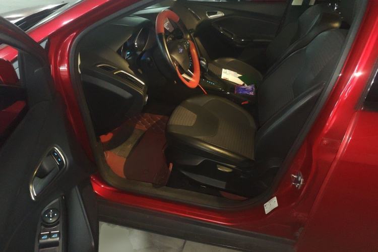 Used Ford Focus 2015 Sedan 1.6L Automatic Trend Model Driver Seat