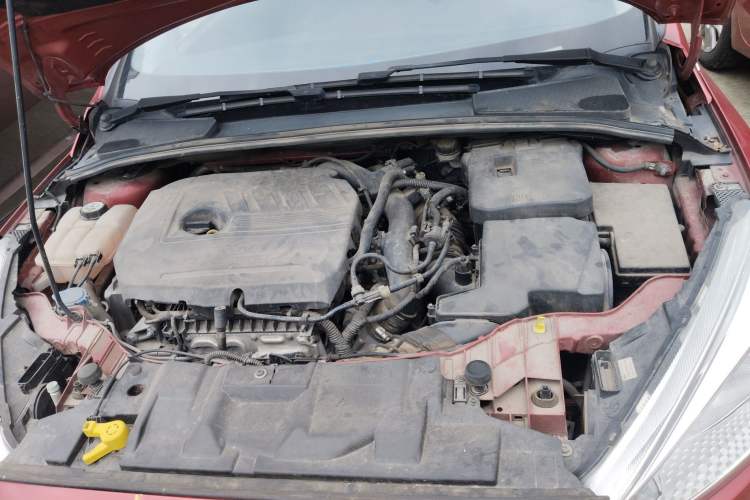 Used Ford Focus 2015 Hatchback EcoBoost 180 Automatic Elite Model Engine Bay