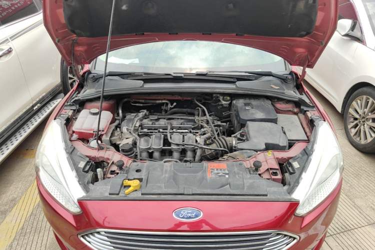 Used Ford Focus 2015 Sedan 1.6L Automatic Comfort Model Engine Bay